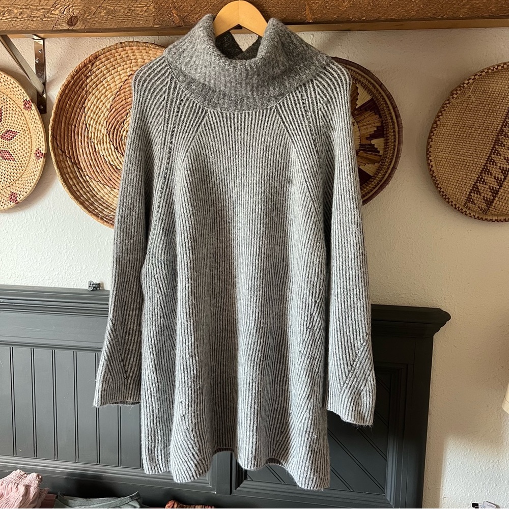 ☀️ topshop ribbed gray turtleneck dress
